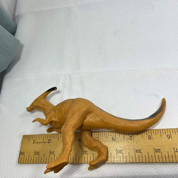 Greenbrier International Duck-Billed & Parasaurolophus Triceratops Dinosaur - Picture 11 of 12